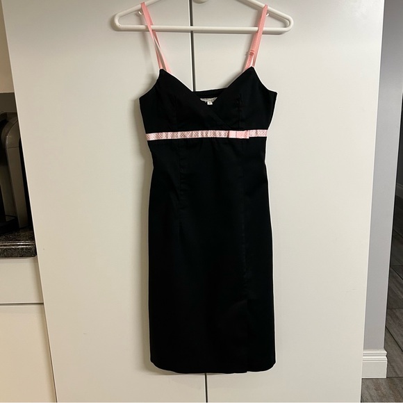 RW&CO. Dresses & Skirts - RW & CO mini  Black Dress with Pink Straps and Band Size 0